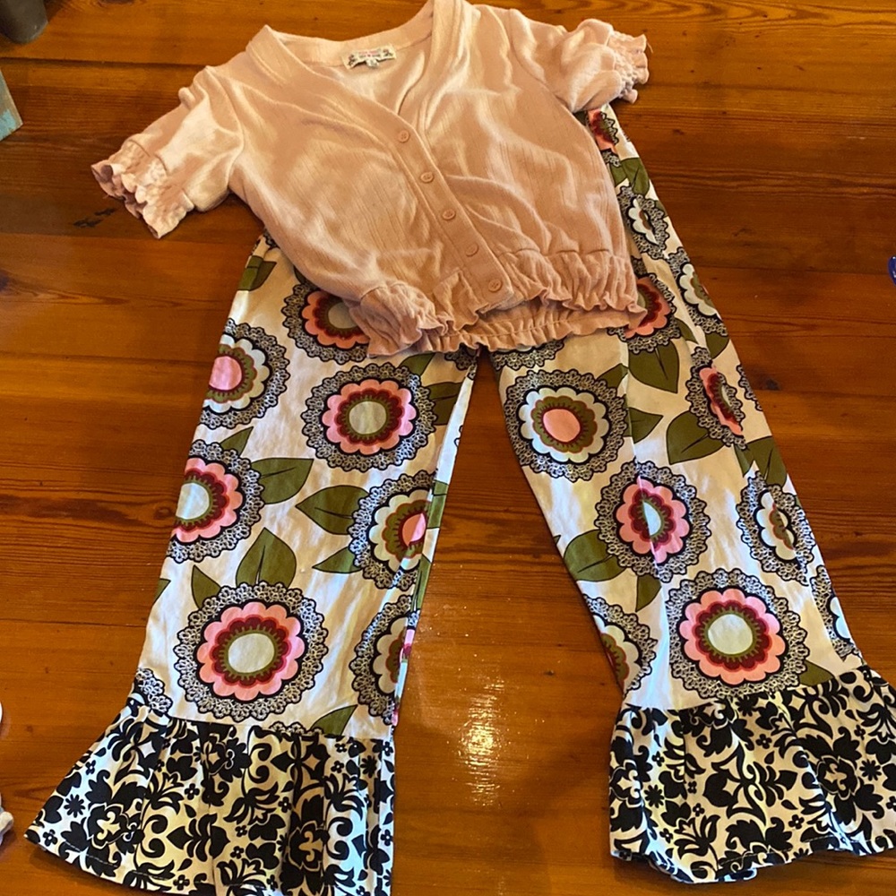 Girls 8 lot pants top